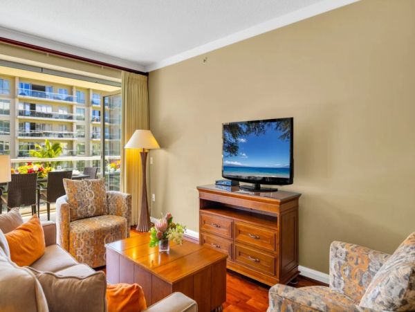 Spacious Maui Vacation Rental - Kaanapali Beach Villa for Families & Groups