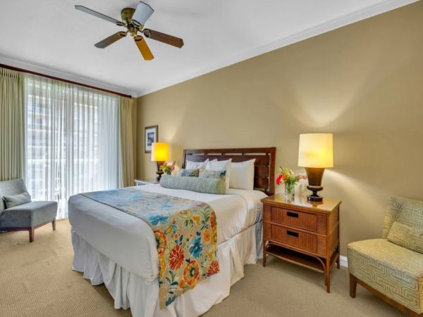 Spacious Maui Vacation Rental - Kaanapali Beach Villa for Families & Groups