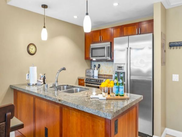 Spacious Maui Vacation Rental - Kaanapali Beach Villa for Families & Groups