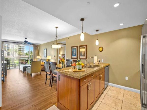 Spacious Maui Vacation Rental - Kaanapali Beach Villa for Families & Groups