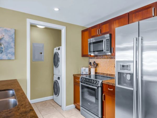 Maui Vacation Rental - Kaanapali Beach Villa with 5 Bedrooms & Ocean Views