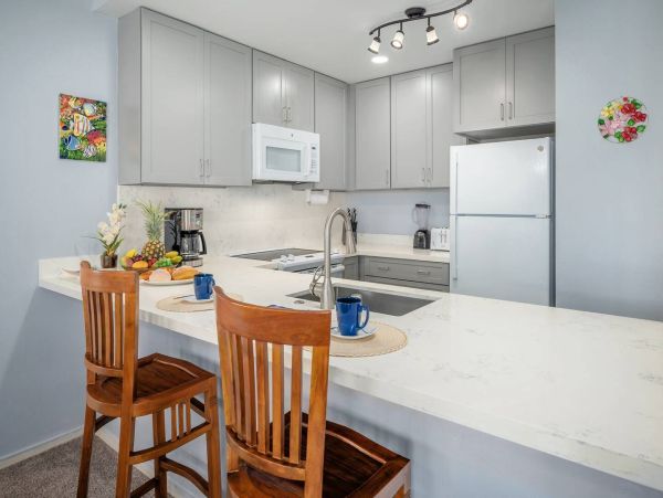 Sunny Poipu Condo Rental Near Beaches And Garden Paths