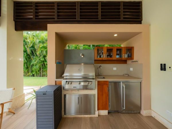 Punta Cana Villa With Private Pool And Golf Views