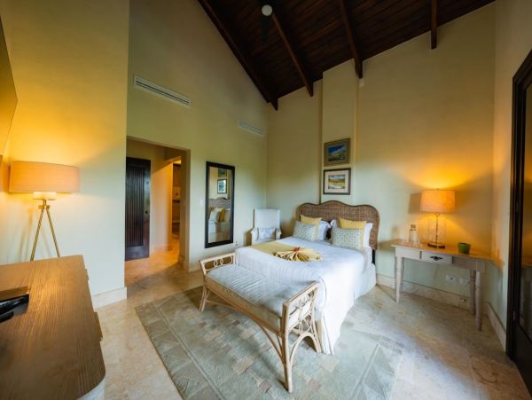 Punta Cana Villa With Private Pool And Golf Views