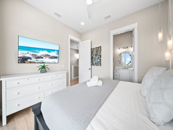Siesta Key Vacation Home With Gulf Views And Pool