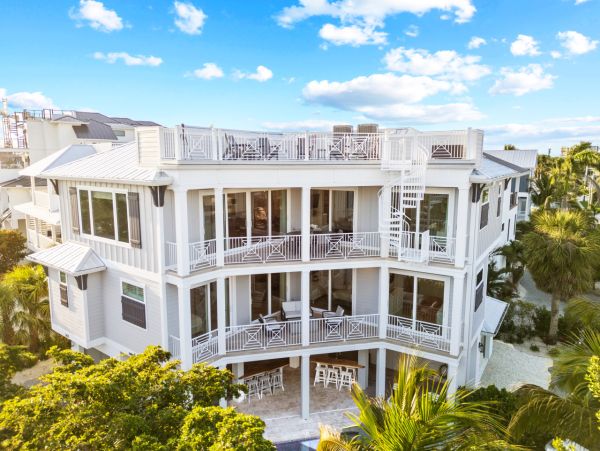 Siesta Key Vacation Home With Gulf Views And Pool