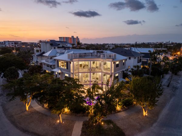 Siesta Key Vacation Home With Gulf Views And Pool