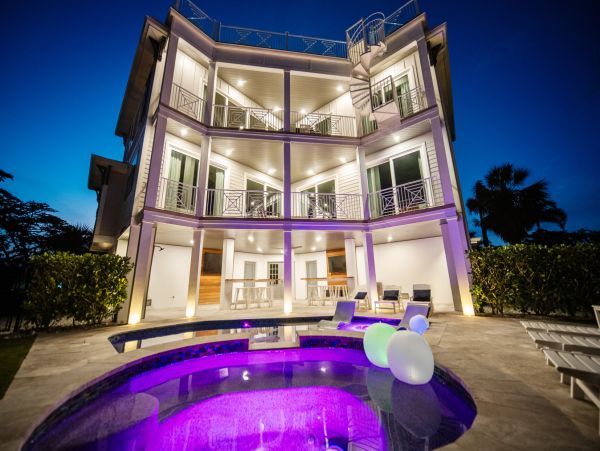 Siesta Key Vacation Home With Gulf Views And Pool