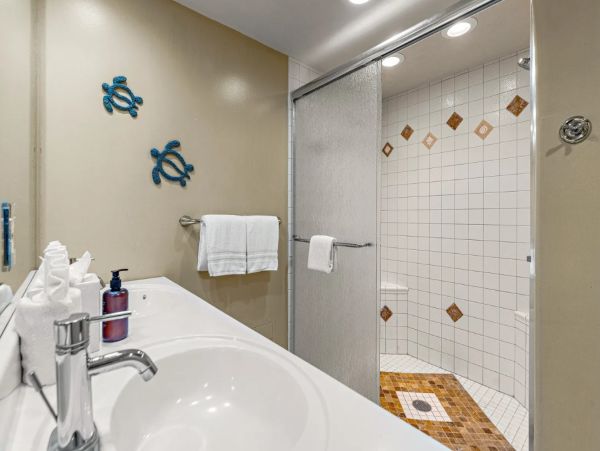 Luxury Maui Oceanview Condo On Kaanapali Beach For Groups up to 24