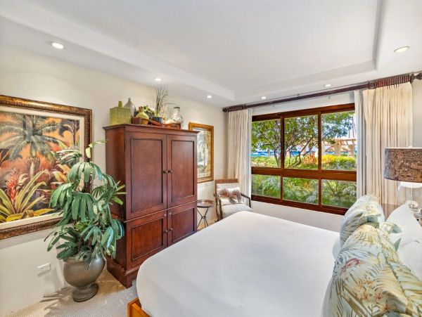 Luxury Maui Oceanview Condo On Kaanapali Beach For Groups up to 24