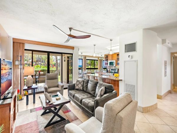 Luxury Maui Oceanview Condo On Kaanapali Beach For Groups up to 24