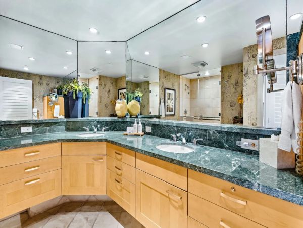Luxury Maui Oceanview Condo On Kaanapali Beach For Groups up to 24