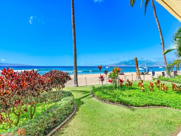 Luxury Maui Oceanview Condo On Kaanapali Beach For Groups up to 24