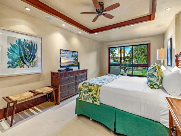 Luxury Maui Oceanview Condo On Kaanapali Beach For Groups up to 24