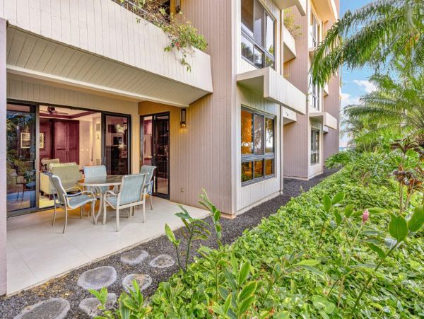 Luxury Maui Oceanview Condo On Kaanapali Beach For Groups up to 24