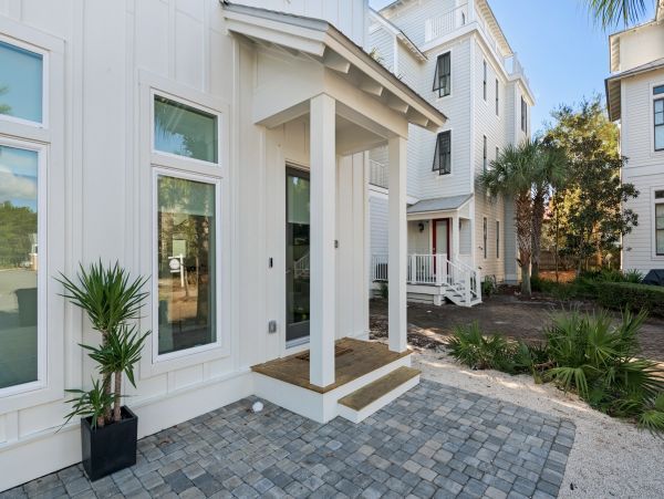 Santa Rosa Beach Vacation Home With Community Pool