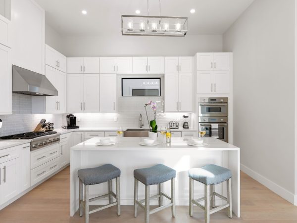 Naples Vacation Home Within A Mile Of Vanderbilt Beach Four bedrooms Plus Den