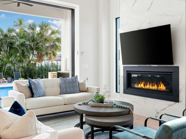 Naples Vacation Home Within A Mile Of Vanderbilt Beach Four bedrooms Plus Den
