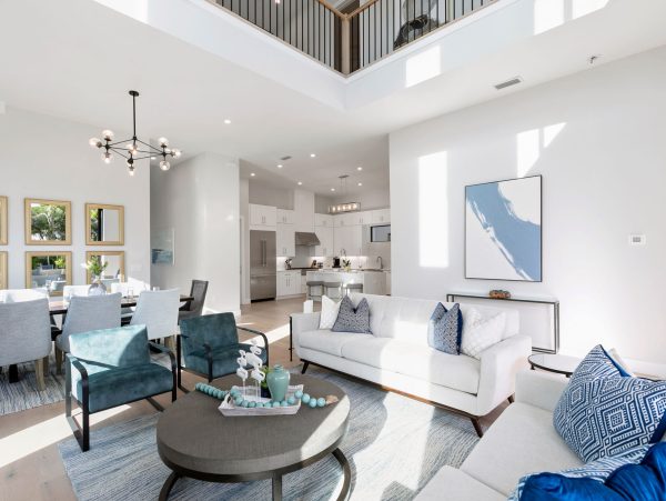 Naples Vacation Home Within A Mile Of Vanderbilt Beach Four bedrooms Plus Den