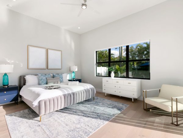 Naples Vacation Home Within A Mile Of Vanderbilt Beach Four bedrooms Plus Den