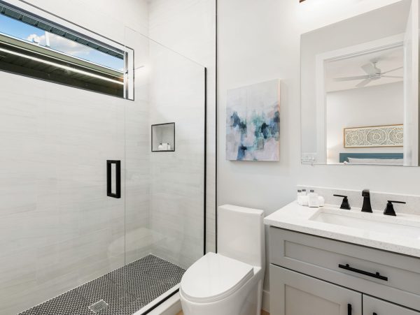 Naples Vacation Home Within A Mile Of Vanderbilt Beach Four bedrooms Plus Den