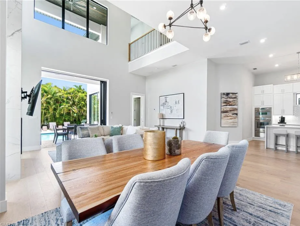 Naples Vacation Home Within A Mile Of Vanderbilt Beach Four bedrooms Plus Den