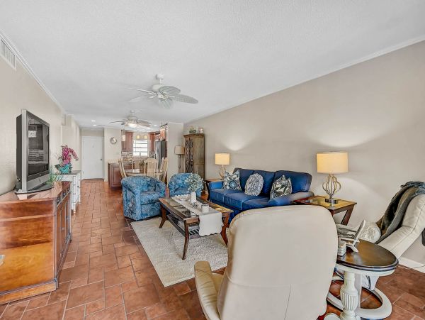 Stunning Two Bedroom Condo Steps from Siesta Key Beach- New Arrival