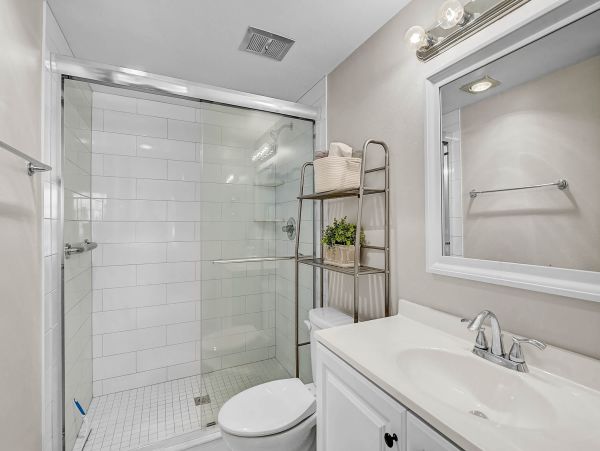 Stunning Two Bedroom Condo Steps from Siesta Key Beach- New Arrival
