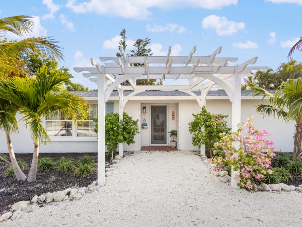Longboat Key Vacation Home Near Gulf Beaches With Patio