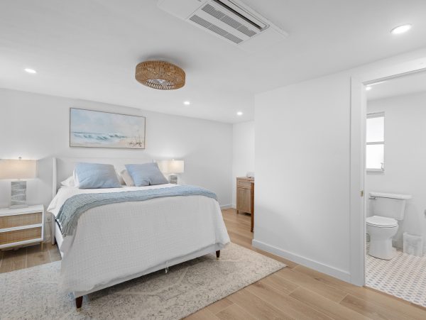 Longboat Key Vacation Home Near Gulf Beaches With Patio
