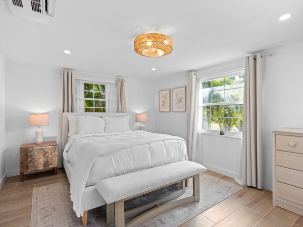 Longboat Key Vacation Home Near Gulf Beaches With Patio