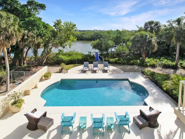 Casey Key Waterfront Vacation Home With Private Pool