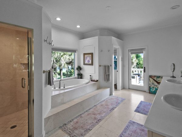 Casey Key Waterfront Vacation Home With Private Pool