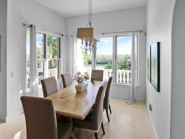 Casey Key Waterfront Vacation Home With Private Pool