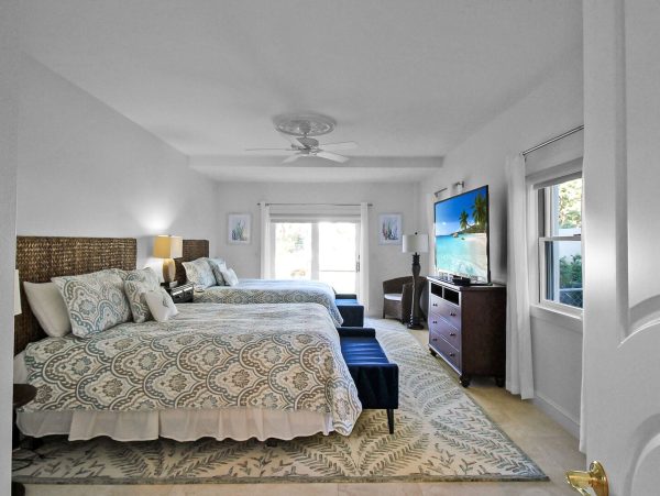 Casey Key Waterfront Vacation Home With Private Pool