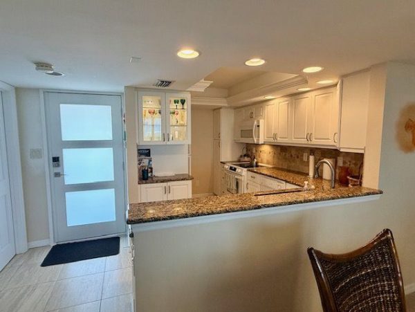 Longboat Key Condo With Partial Bay Views And Pool