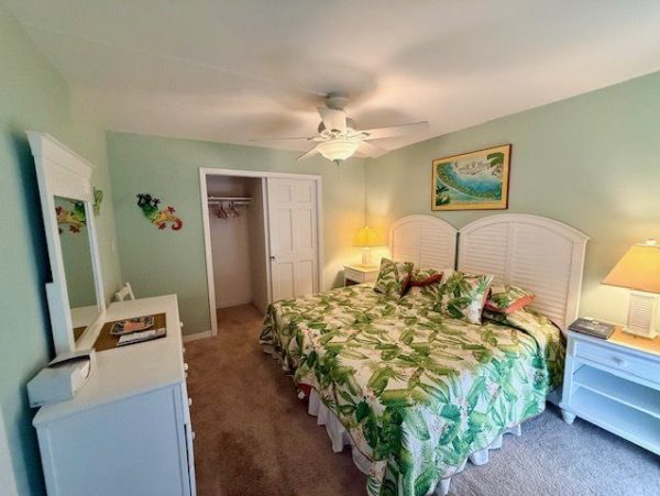 Longboat Key Condo With Partial Bay Views And Pool