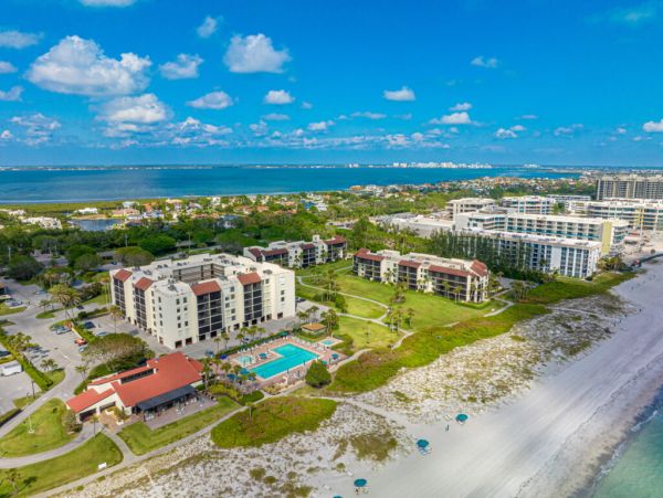 Longboat Key Condo With Partial Bay Views And Pool