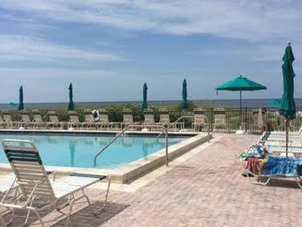 Longboat Key Condo With Partial Bay Views And Pool