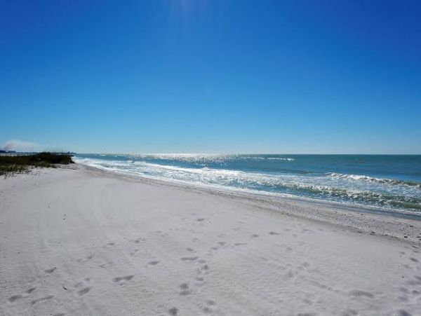 Longboat Key Condo With Partial Bay Views And Pool