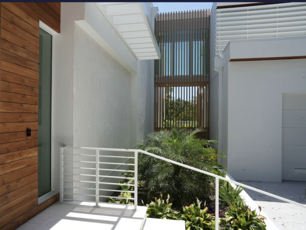 Luxury Siesta Key Resort Retreat with Pool Cabana - Unforgettable Getaway