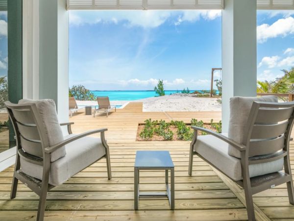 Little Exuma Oceanfront Villa With Private Pool