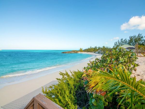 Little Exuma Oceanfront Villa With Private Pool