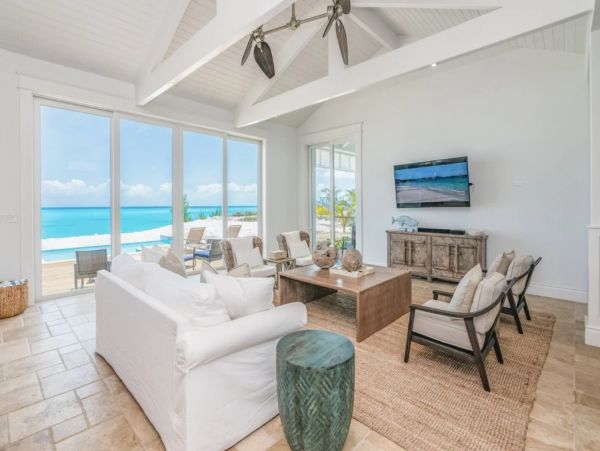 Little Exuma Oceanfront Villa With Private Pool