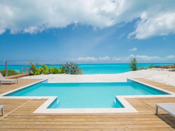 Little Exuma Oceanfront Villa With Private Pool