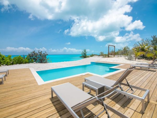 Little Exuma Oceanfront Villa With Private Pool