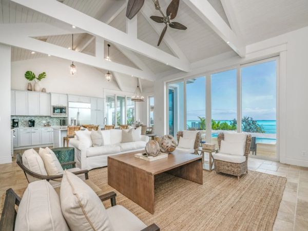 Little Exuma Oceanfront Villa With Private Pool