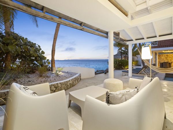Bonaire Oceanfront Villa With Private Pool And Beach