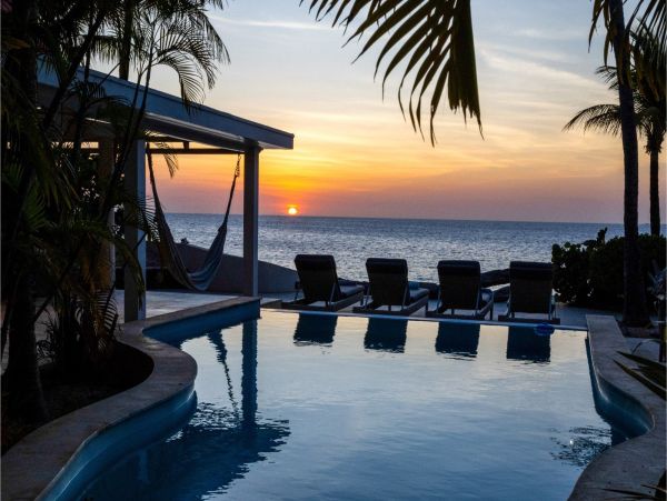 Bonaire Oceanfront Villa With Private Pool And Beach