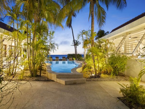 Bonaire Oceanfront Villa With Private Pool And Beach